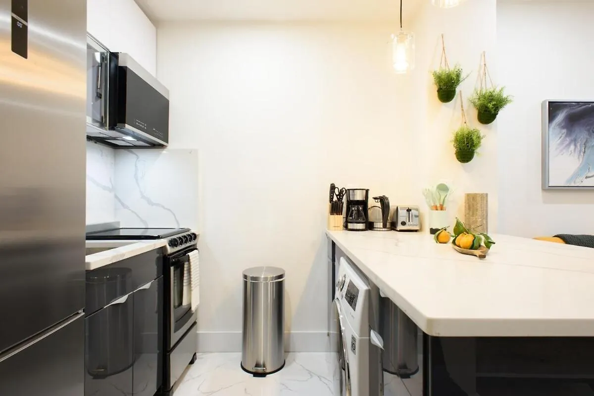 Apartment 1597-9 Renovated Studio Prime Ues Wd In Unit New York